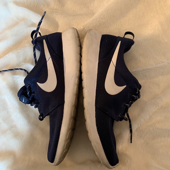 Nike Roshe - Picture 4 of 6